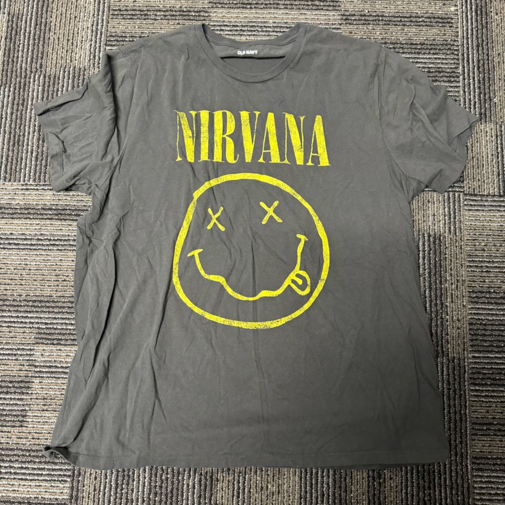 Old Navy Nirvana Men’s T-Shirt Size XXL worn once